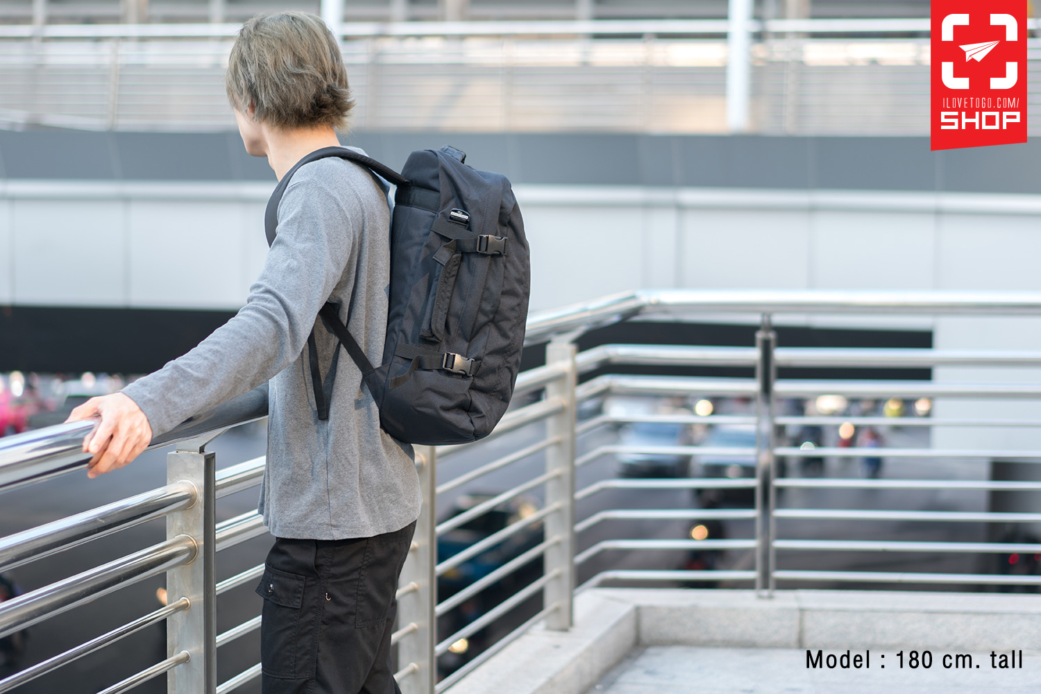CabinZero Classic Black 44L